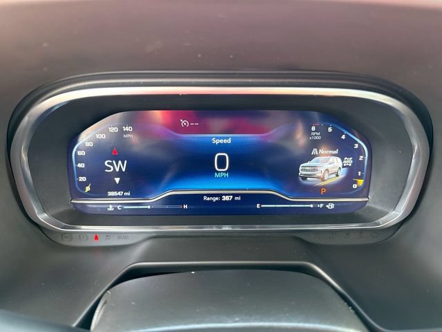 Certified 2023 Chevrolet Suburban RST w/ Luxury Package AWD/4WD image 15