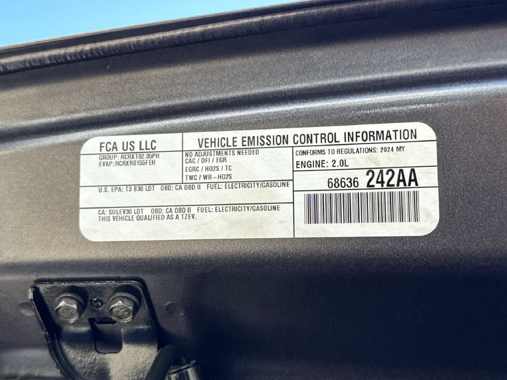 Used 2024 Jeep Wrangler Unlimited w/ Convenience Group AWD/4WD image 12