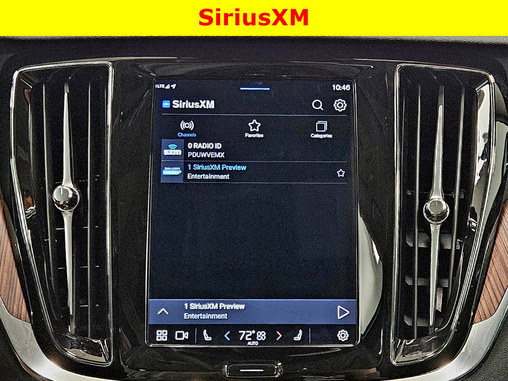 Used 2024 Volvo V60 B5 Cross Country Plus image 19