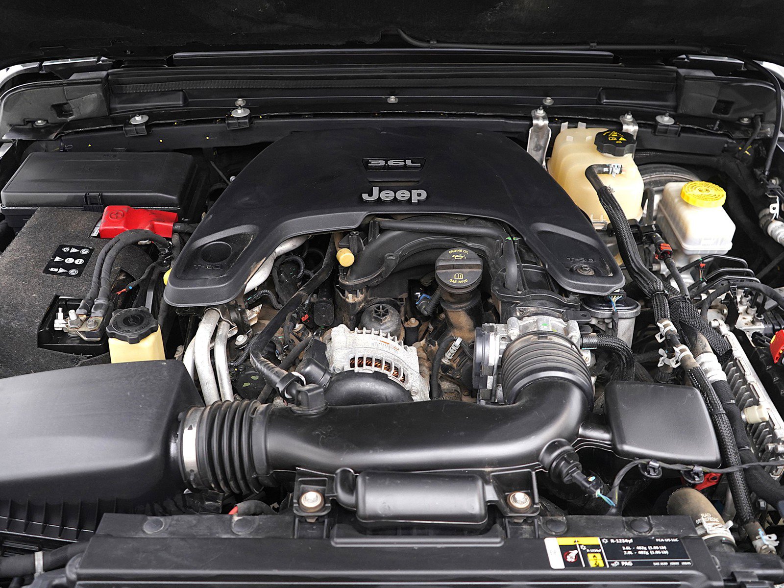 Used 2018 Jeep Wrangler Unlimited Sport S image 30