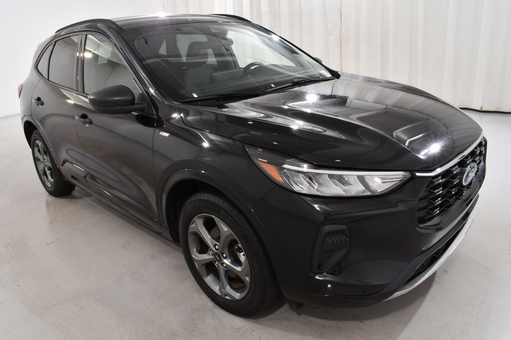 Used 2024 Ford Escape ST-Line w/ Tech Pack #1 AWD/4WD image 5