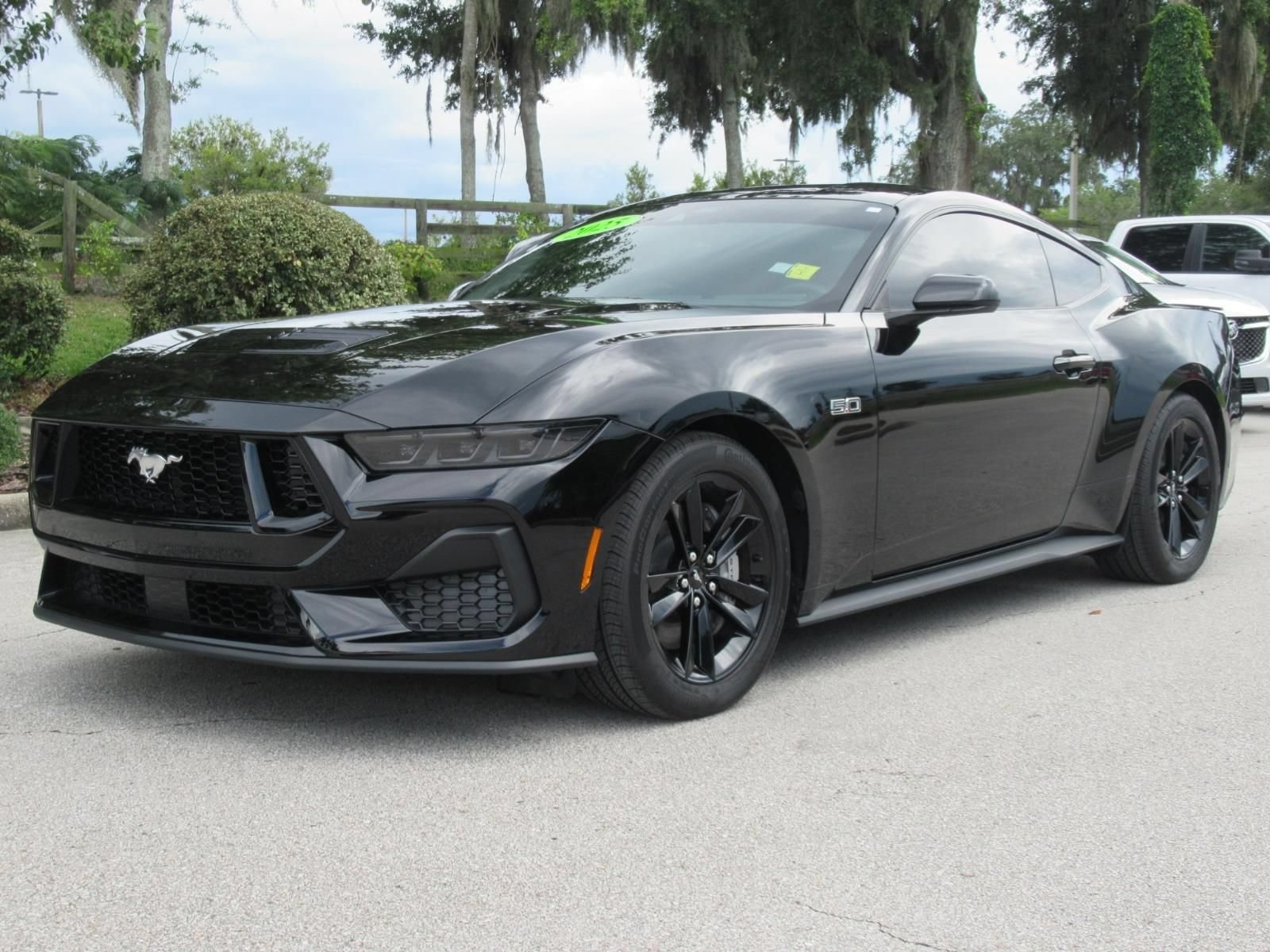 Used 2025 Ford Mustang GT RWD image 4