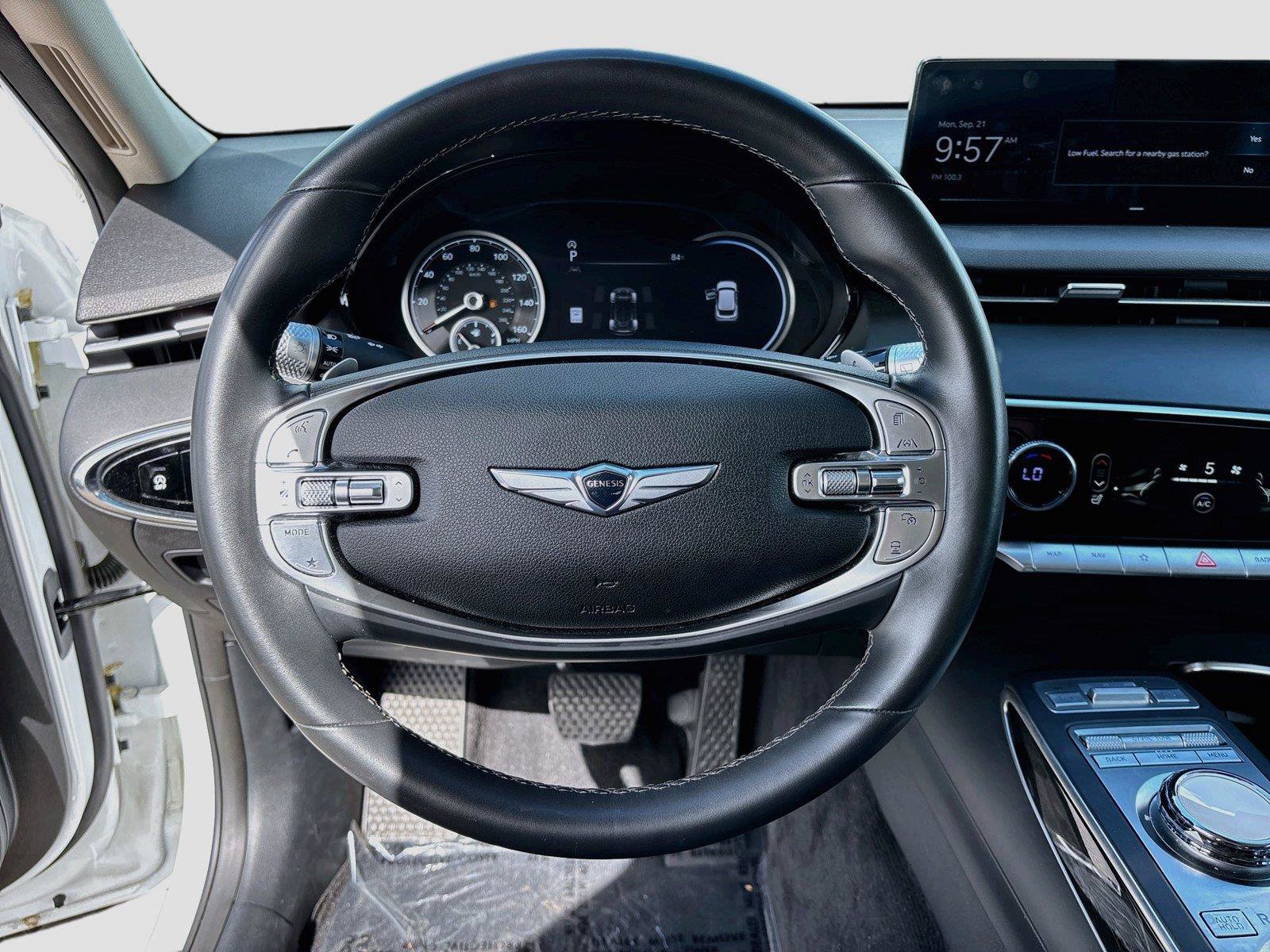 Used 2025 Genesis GV70 2.5T AWD/4WD image 11