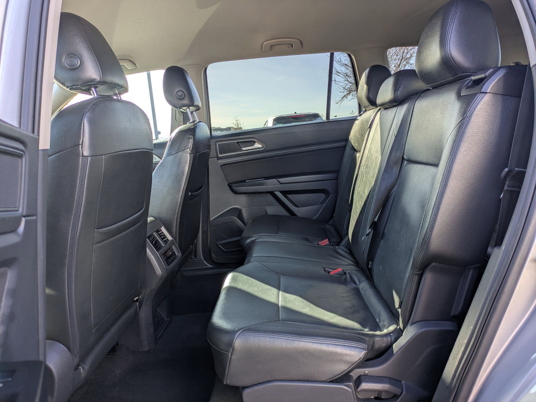 Used 2018 Volkswagen Atlas S image 28