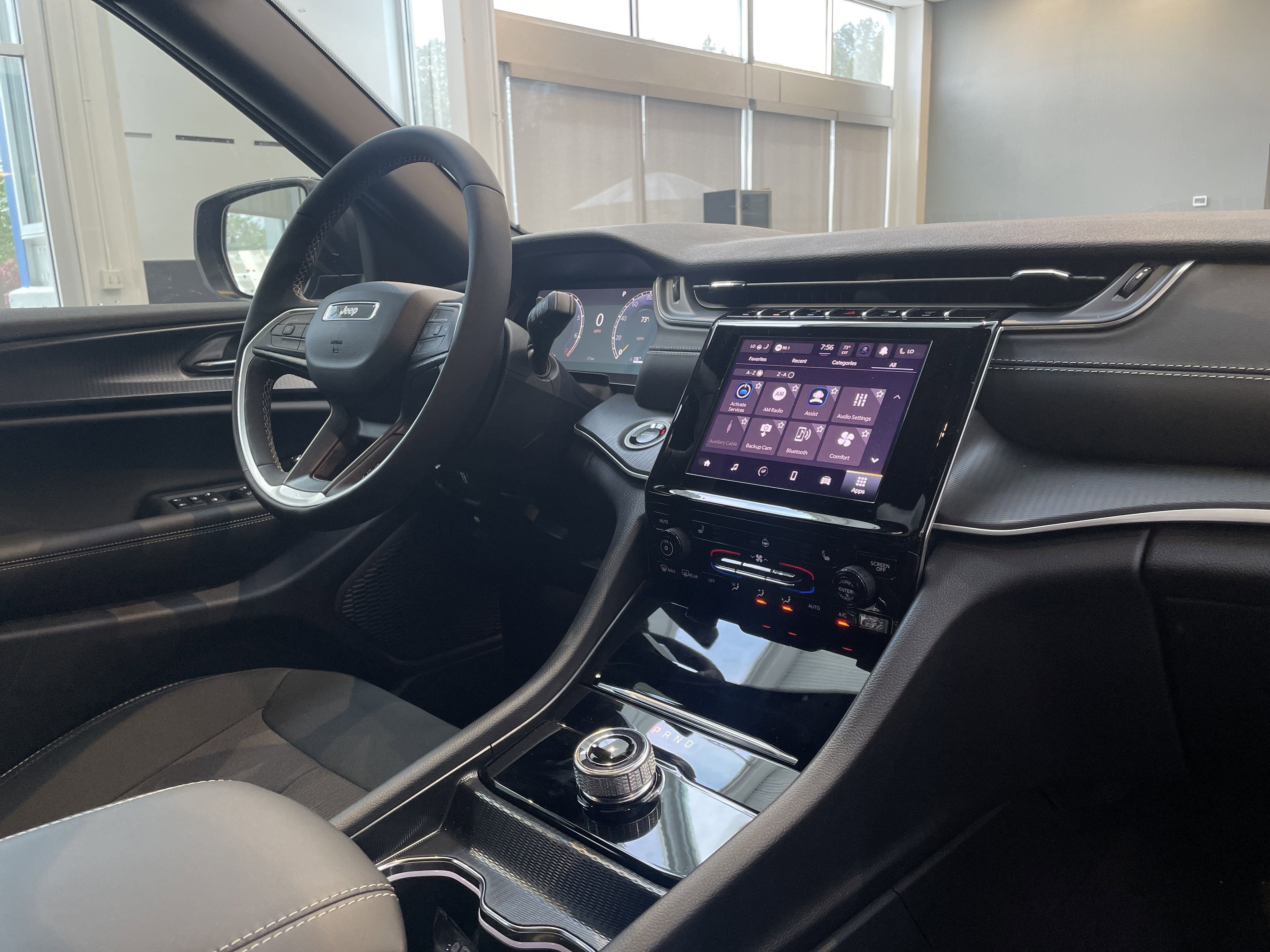 Certified 2025 Jeep Grand Cherokee L Laredo w/ Luxury Tech Group I RWD image 30