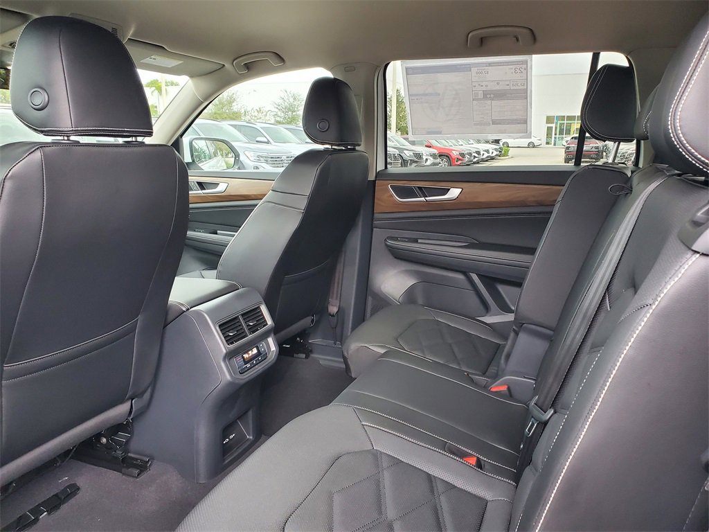 New 2026 Volkswagen Atlas SE image 5