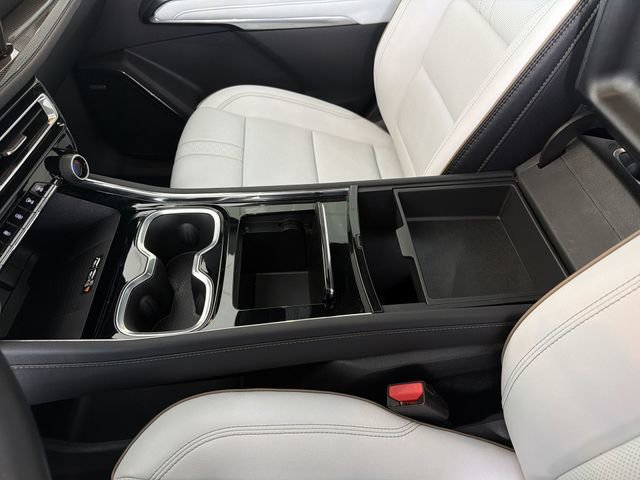 Certified 2026 Chevrolet Traverse High Country w/ LPO, Floor Liner Package FWD image 26