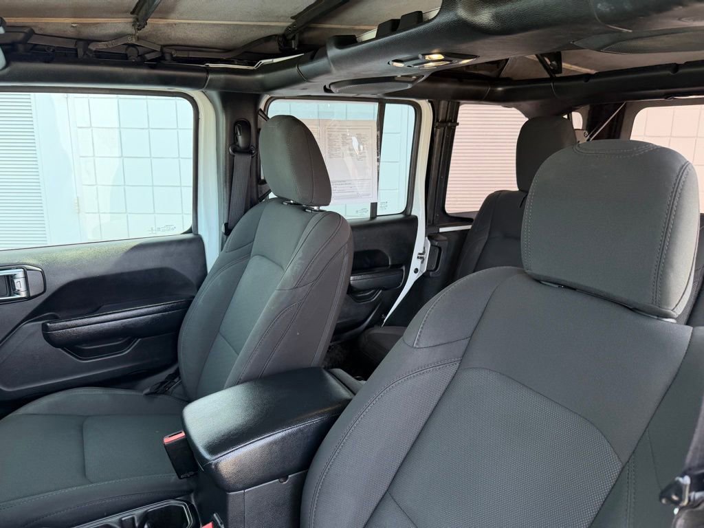 Used 2023 Jeep Wrangler Sport S image 16