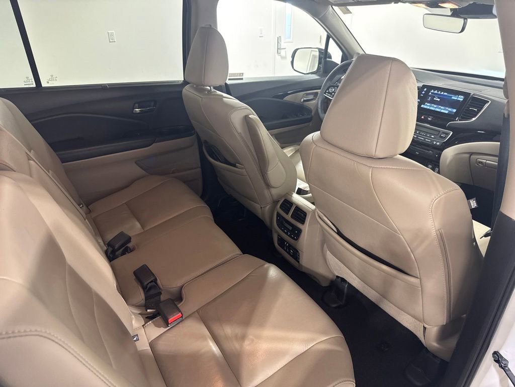 Used 2019 Honda Pilot Touring image 24