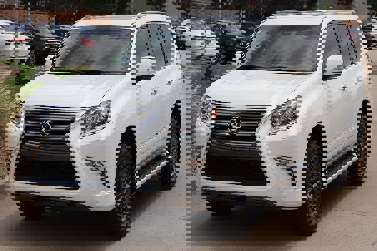 Used 2017 Lexus GX 460 Premium image 5