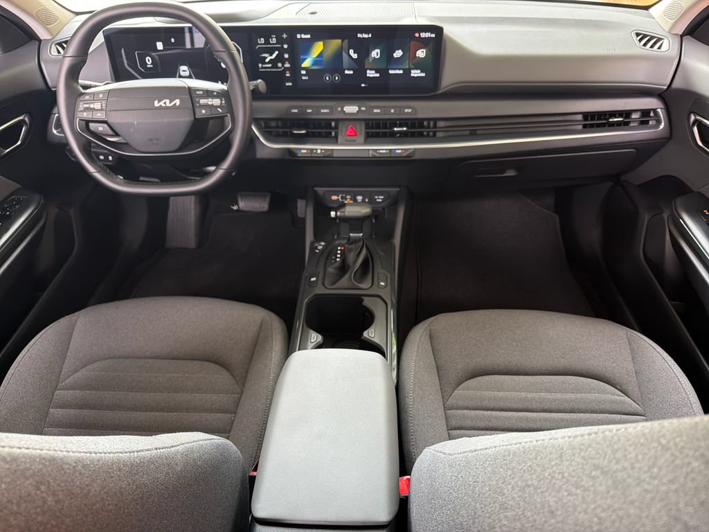 Used 2025 Kia K4 EX FWD image 21