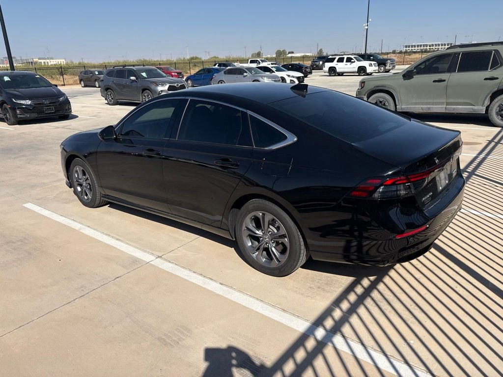 Used 2025 Honda Accord EX-L image 3