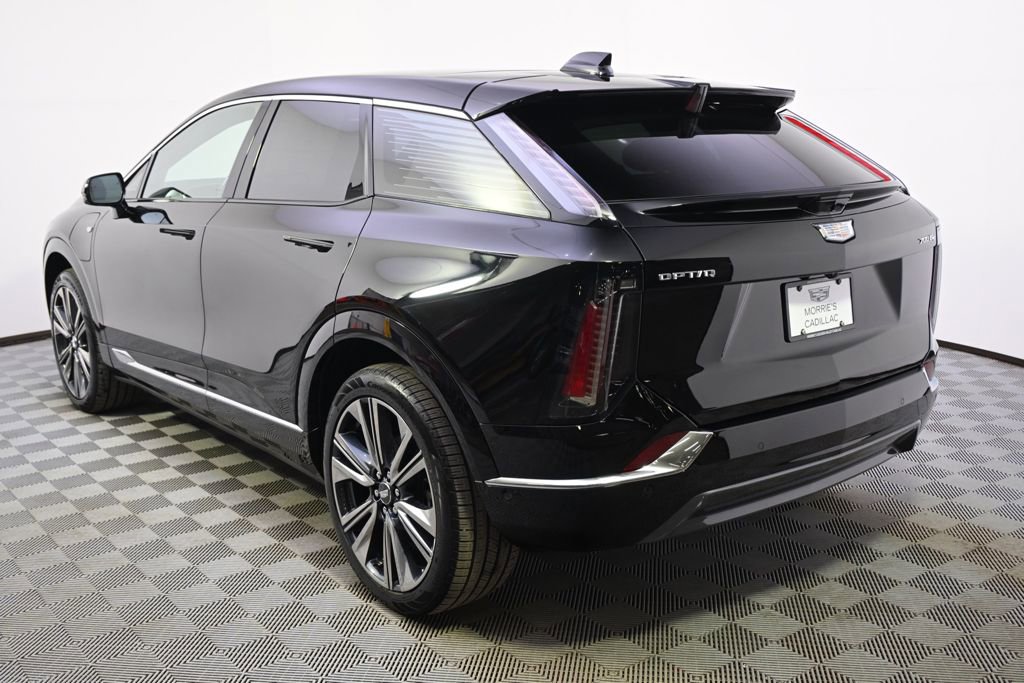 New 2026 Cadillac Optiq Luxury 2 w/ LPO, Floor Liner Package AWD/4WD image 3