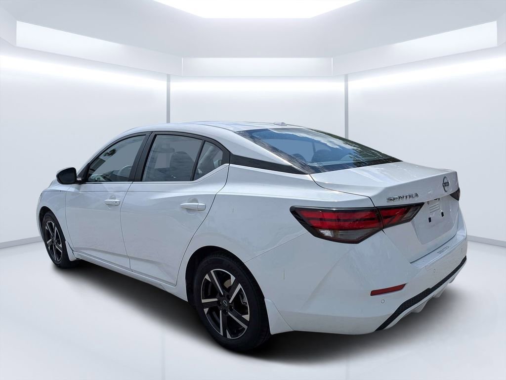 Used 2025 Nissan Sentra SV image 5