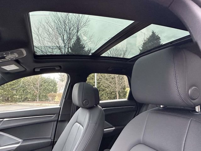 Certified 2025 Audi Q3 2.0T Premium w/ Convenience Package image 24