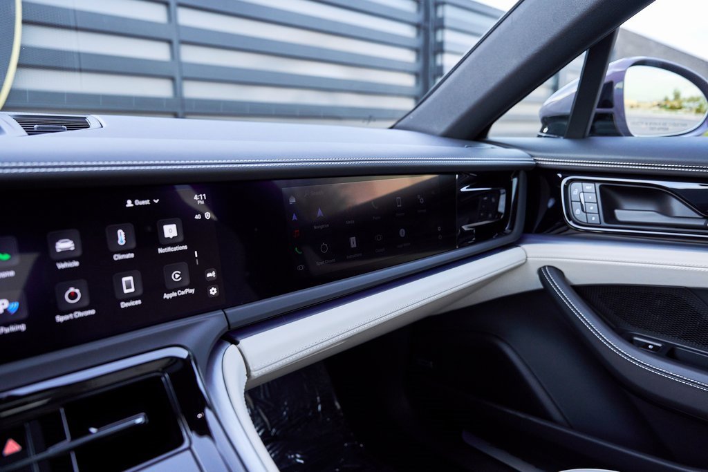 Used 2025 Porsche Panamera 4 w/ Premium Package image 84