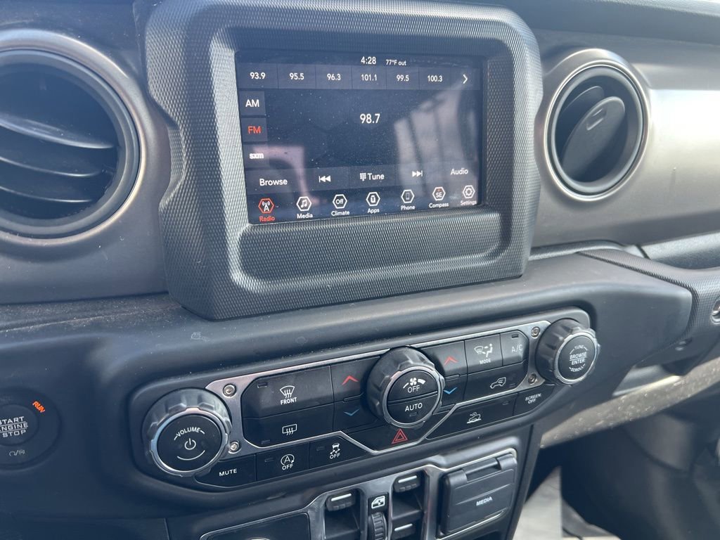 Certified 2023 Jeep Gladiator Sport AWD/4WD image 10