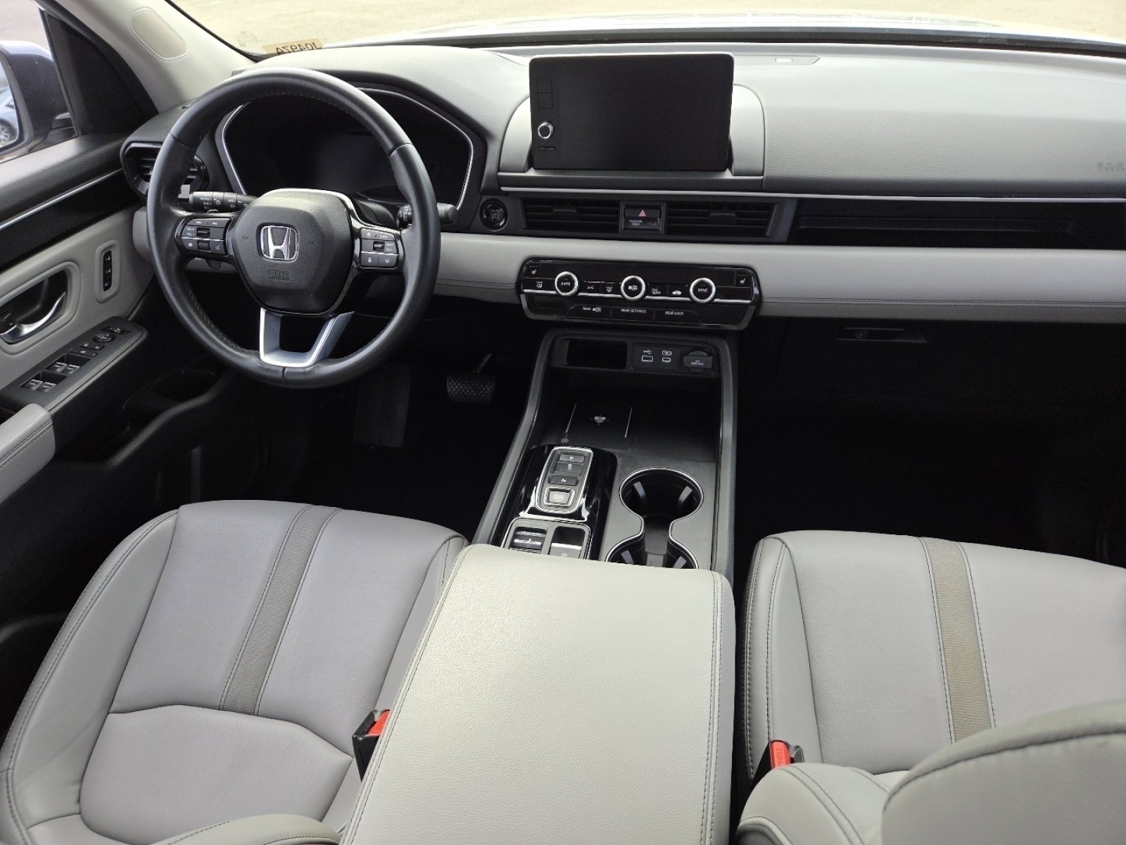 Used 2025 Honda Pilot EX-L image 24