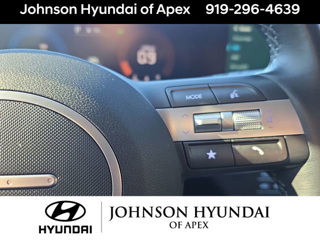 Certified 2025 Hyundai Kona SEL image 27