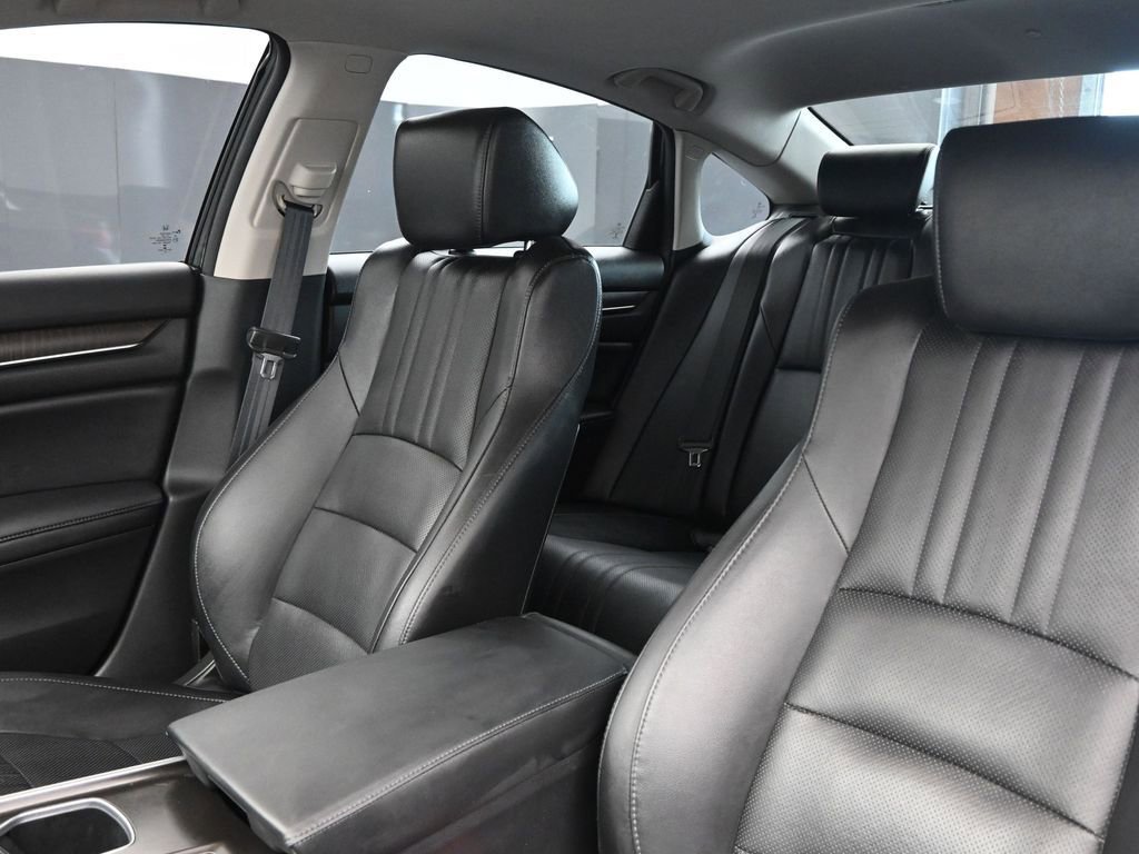 Used 2021 Honda Accord Touring image 24