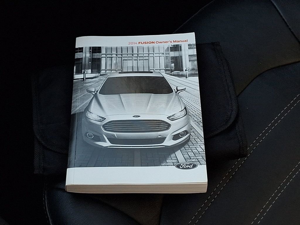 Used 2014 Ford Fusion SE w/ Equipment Group 202A image 25