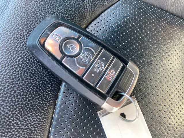 Used 2018 Ford Explorer Limited image 26