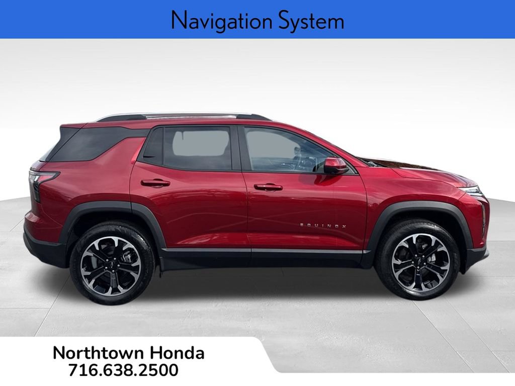 Used 2025 Chevrolet Equinox LT w/ Convenience Package II AWD/4WD image 3
