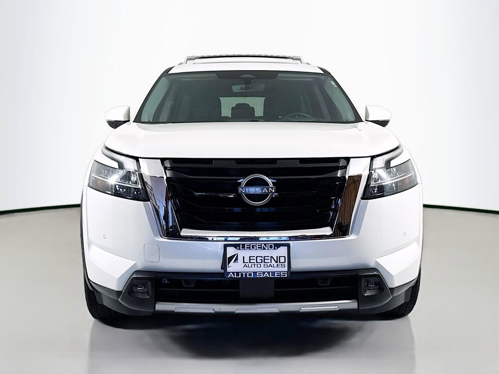 Used 2023 Nissan Pathfinder Platinum w/ Cargo Package image 2