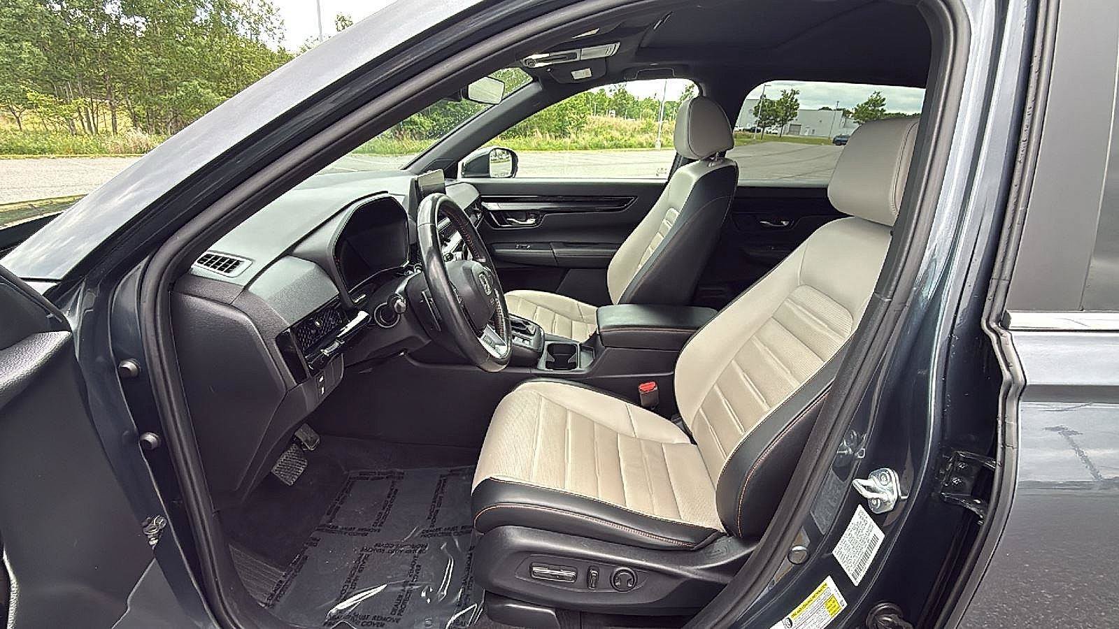Used 2024 Honda CR-V Sport Touring image 24