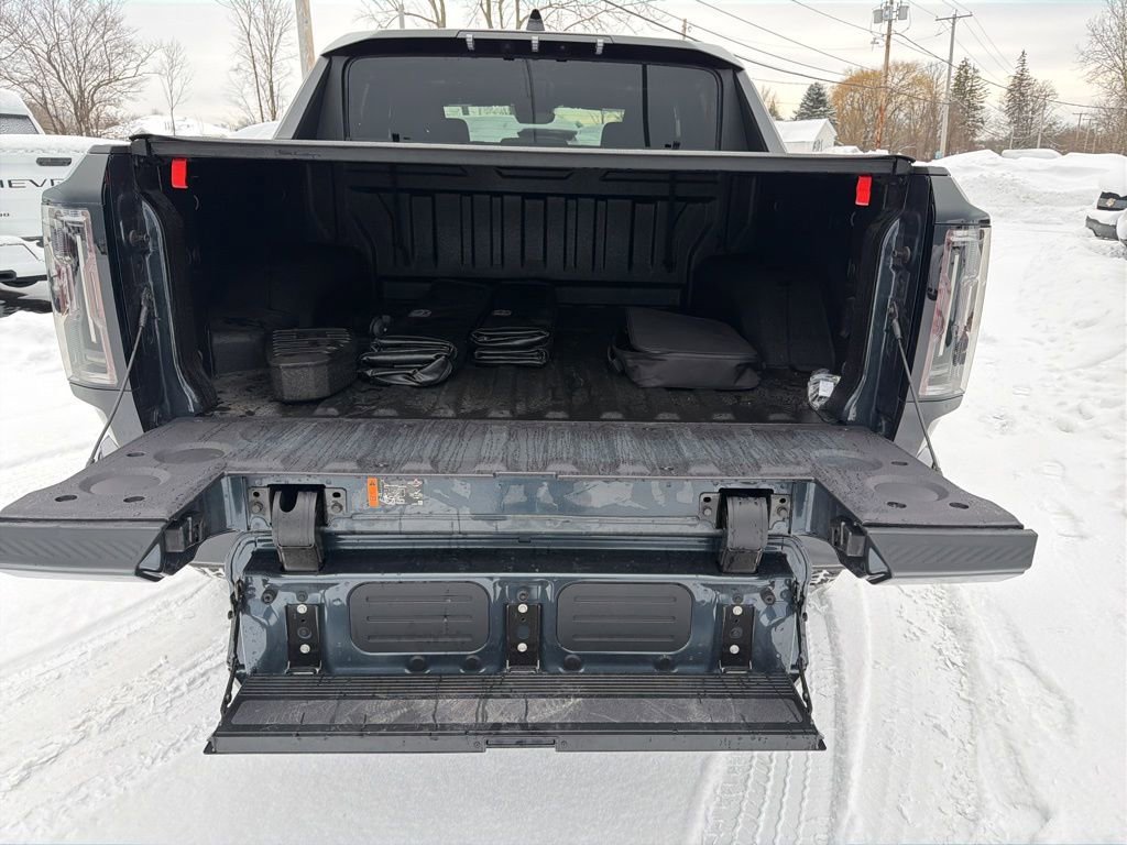Used 2025 GMC Hummer EV 3X w/ LPO, Sport Package image 32