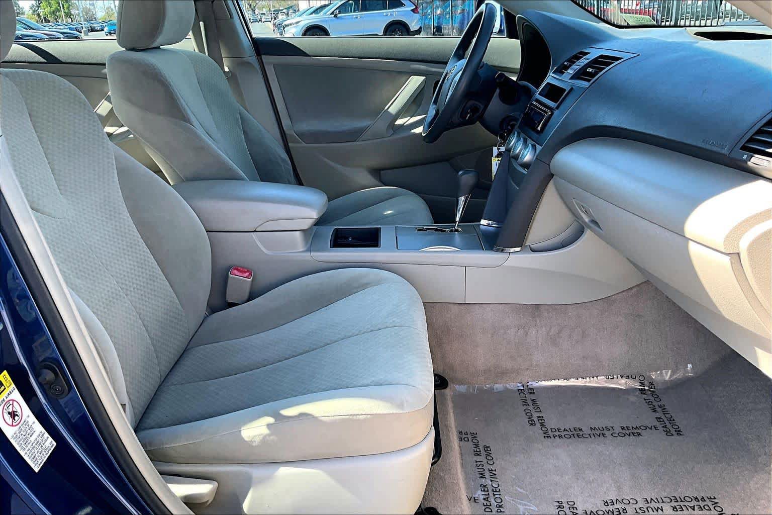 Used 2009 Toyota Camry LE FWD image 8