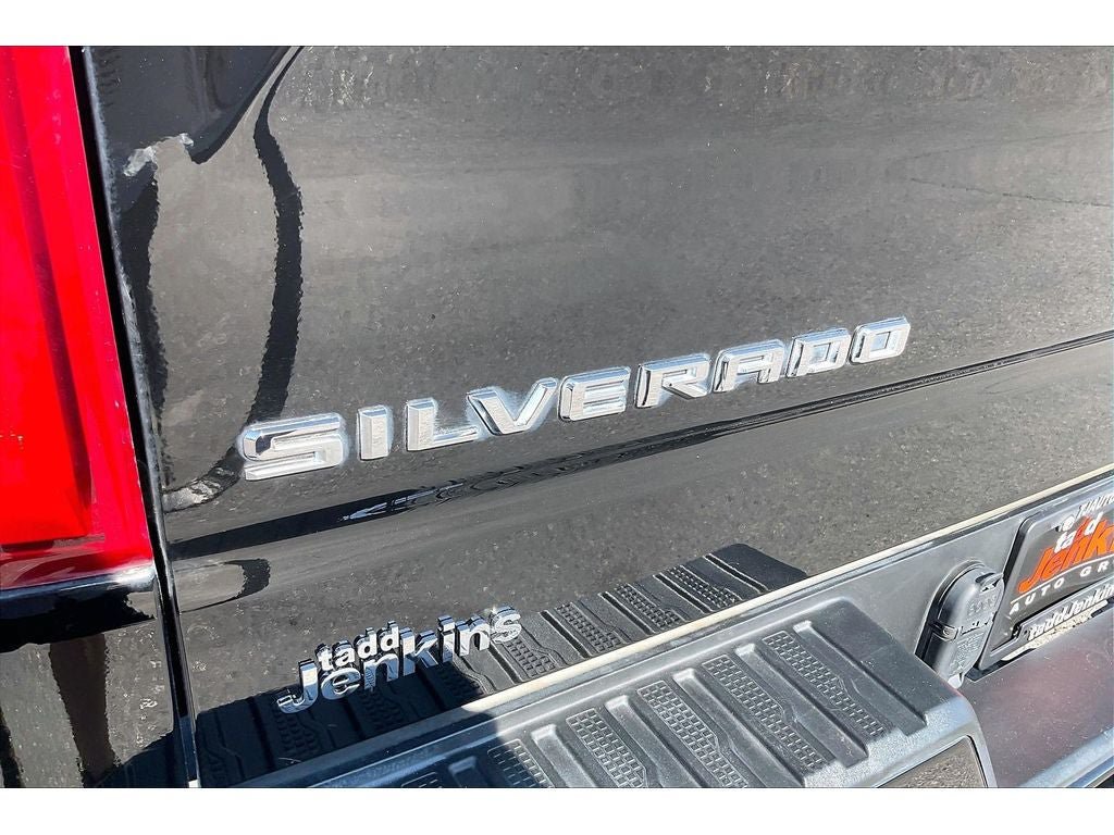 Used 2021 Chevrolet Silverado 1500 Custom Trail Boss AWD/4WD image 32