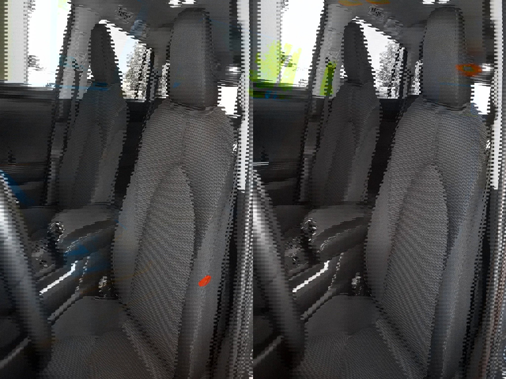 Used 2022 Toyota Highlander LE image 23