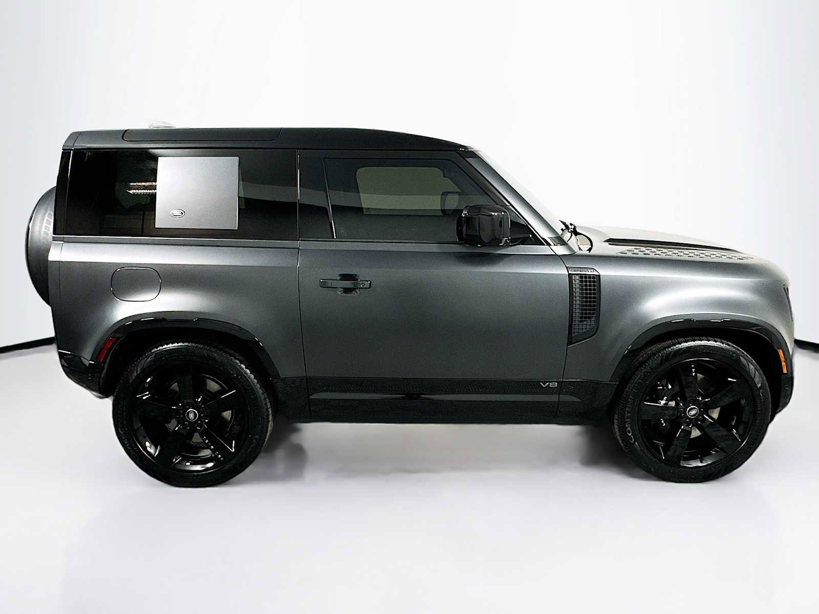 Used 2024 Land Rover Defender 90 Carpathian Edition image 8