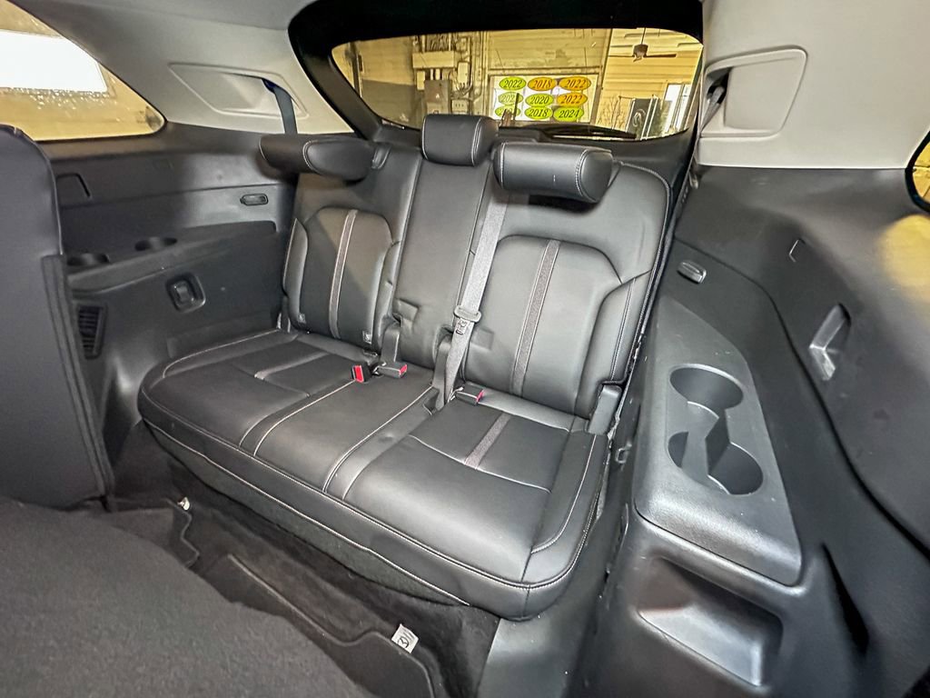 Used 2025 MAZDA CX-90 3.3 Turbo w/ Select Package image 13