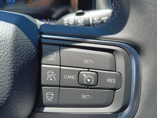 Used 2023 Jeep Wagoneer Series II AWD/4WD image 7