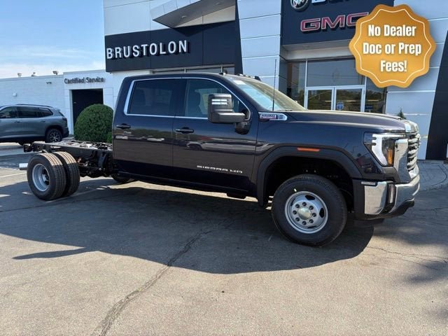 New 2026 GMC Sierra 3500 SLE w/ SLE Convenience Package AWD/4WD image 2