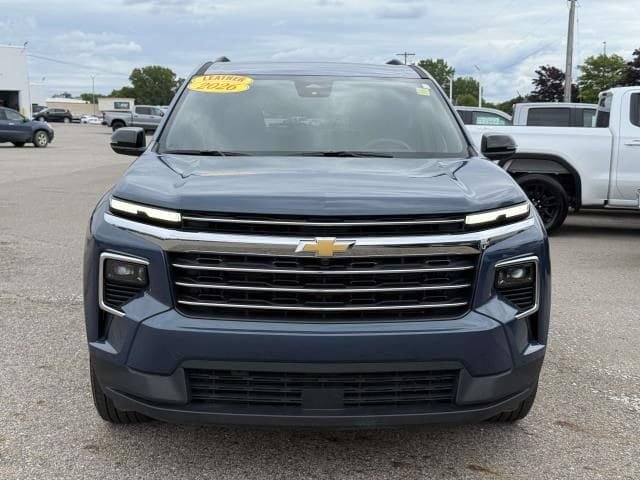 Used 2026 Chevrolet Traverse LT AWD/4WD image 3