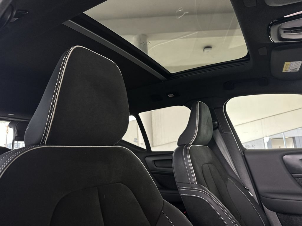 Certified 2023 Volvo XC40 Recharge Ultimate AWD/4WD image 16