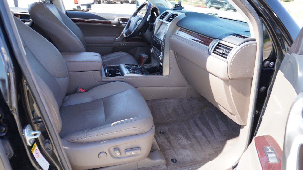 Used 2017 Lexus GX 460 Premium AWD/4WD image 13