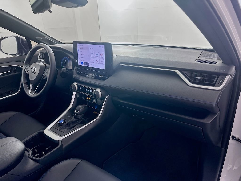 Used 2024 Toyota RAV4 XSE image 30
