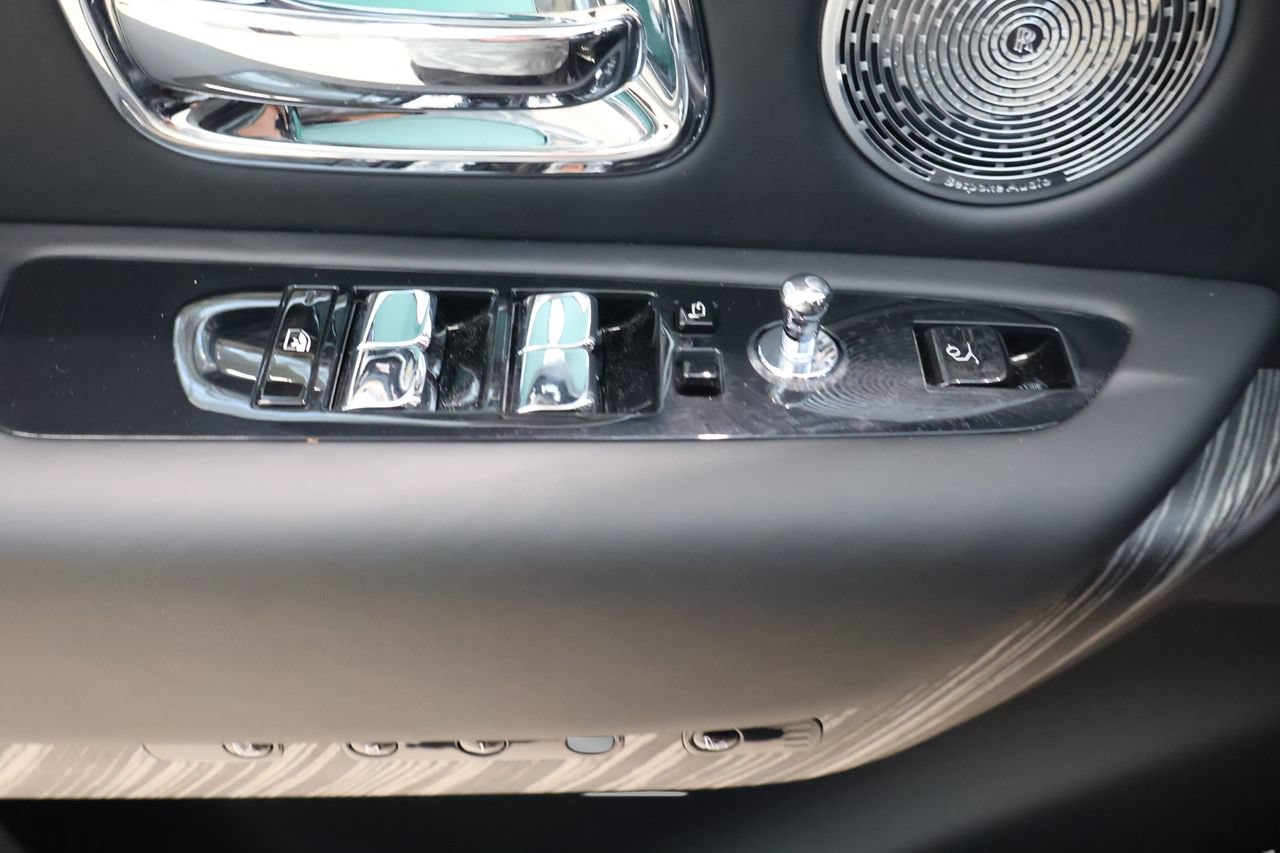 New 2026 Rolls-Royce Cullinan AWD/4WD image 13