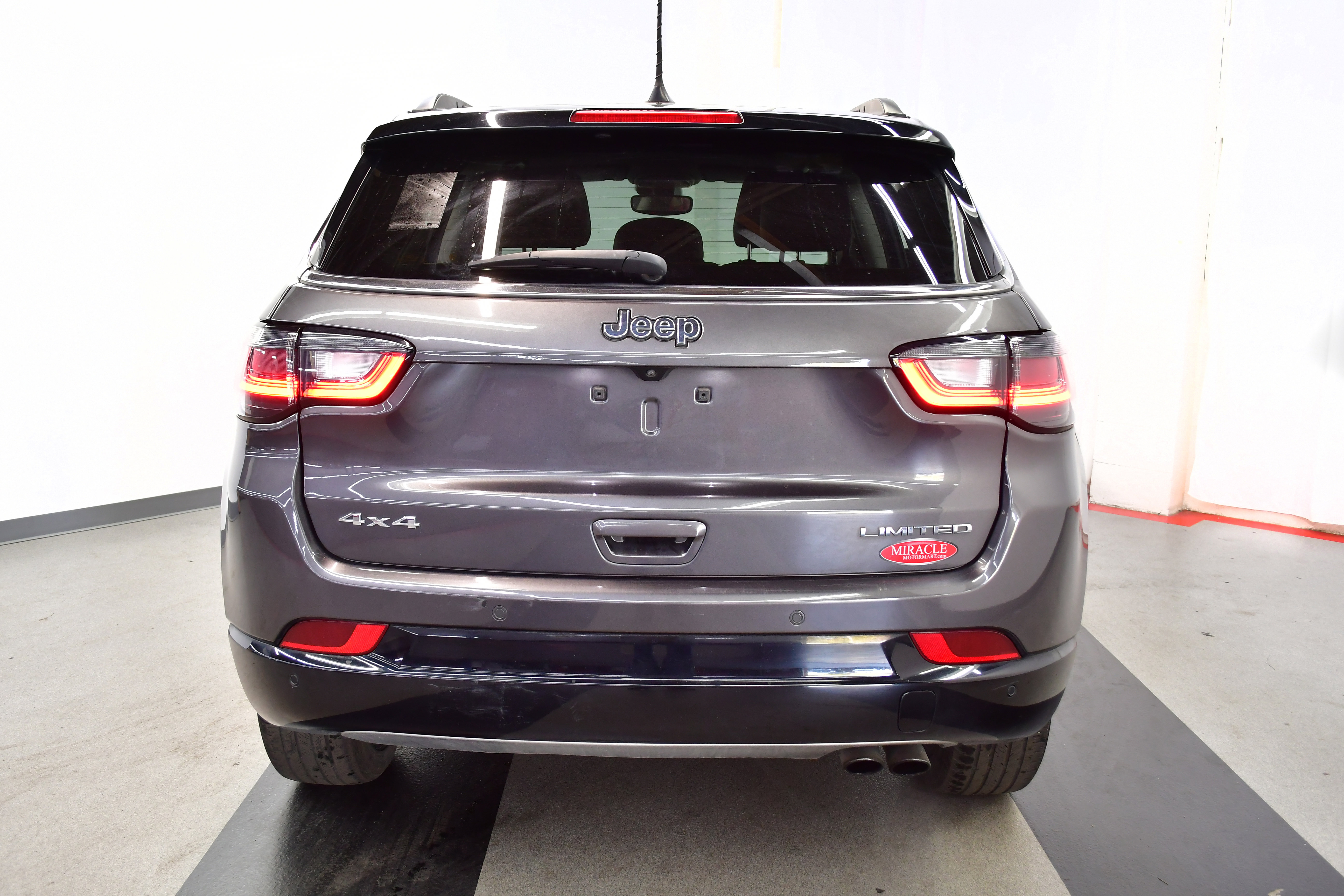 Used 2022 Jeep Compass Limited w/ Elite Group image 6