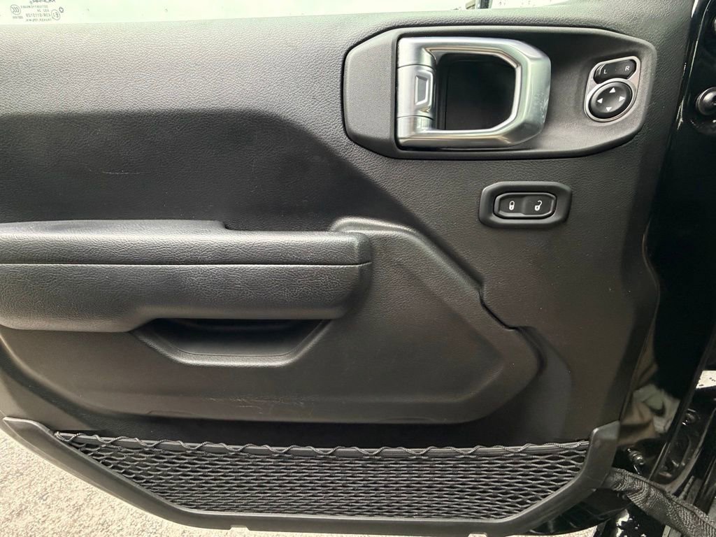 Certified 2024 Jeep Wrangler Sport S image 30