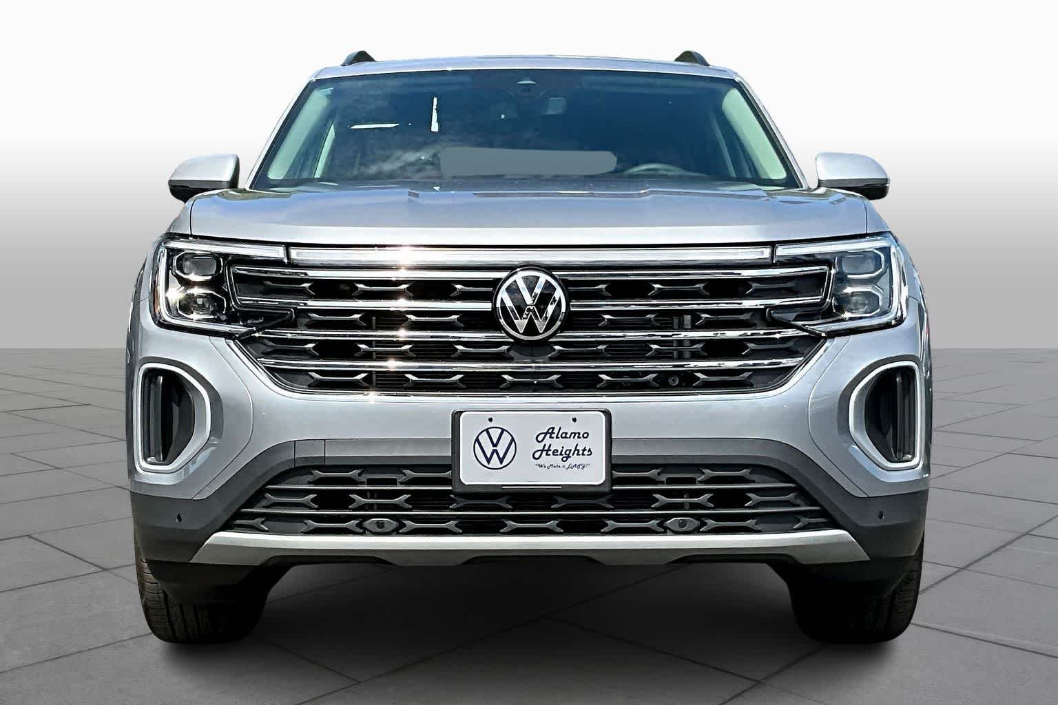 New 2026 Volkswagen Atlas SE FWD image 3