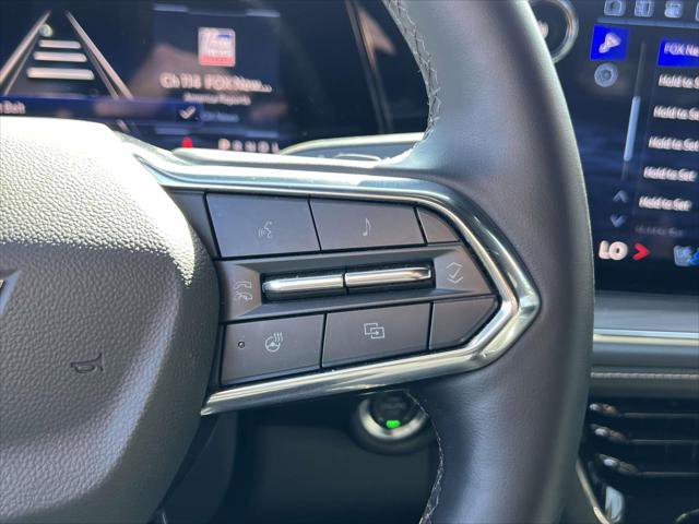 Used 2025 Chevrolet Suburban Premier image 22