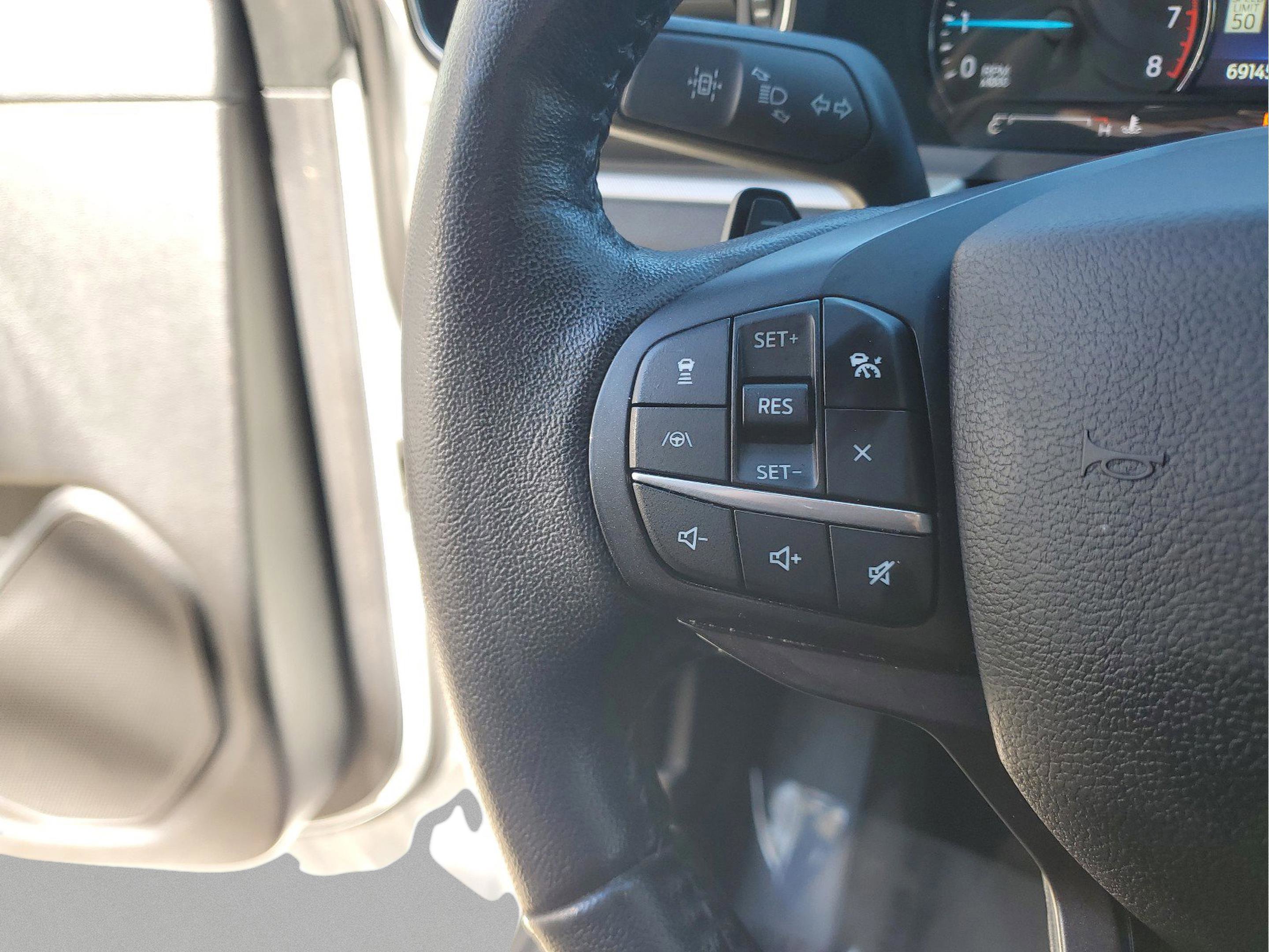 Used 2020 Ford Explorer XLT w/ Equipment Group 202A image 31