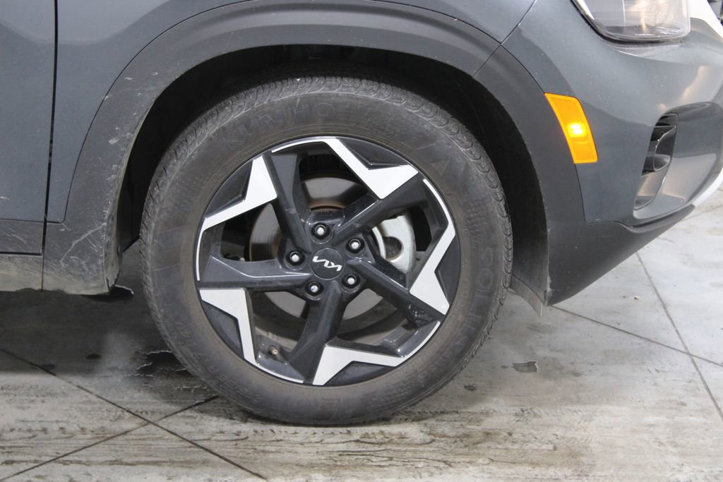 Used 2025 Kia Seltos S image 12