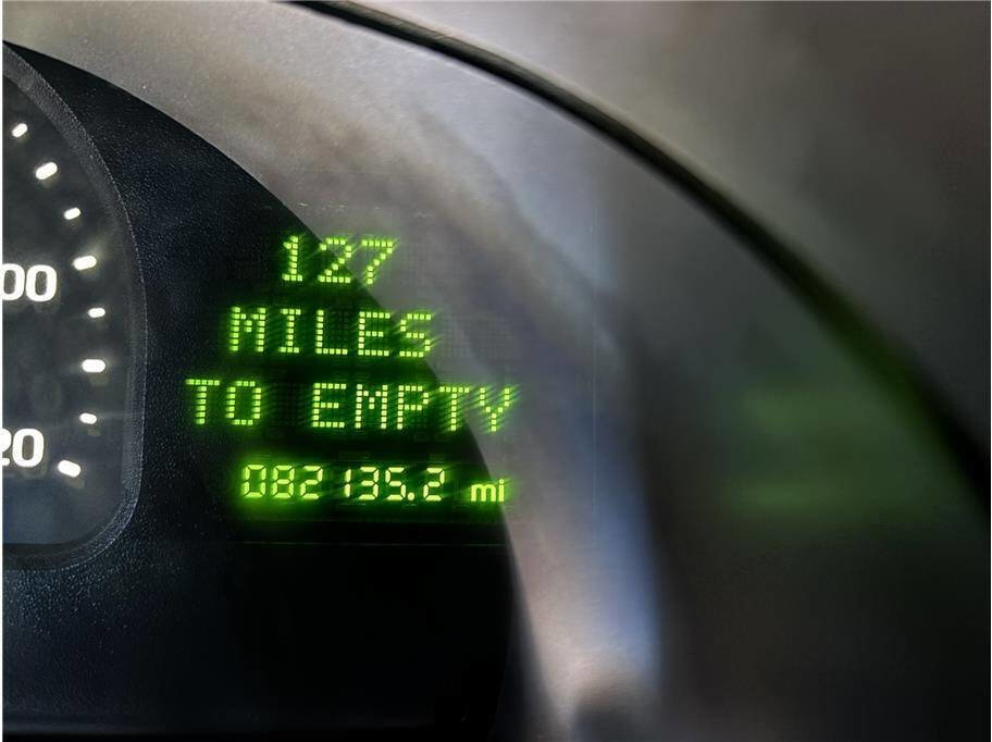 Used 2000 Lincoln Continental Base 4dr Sedan image 9