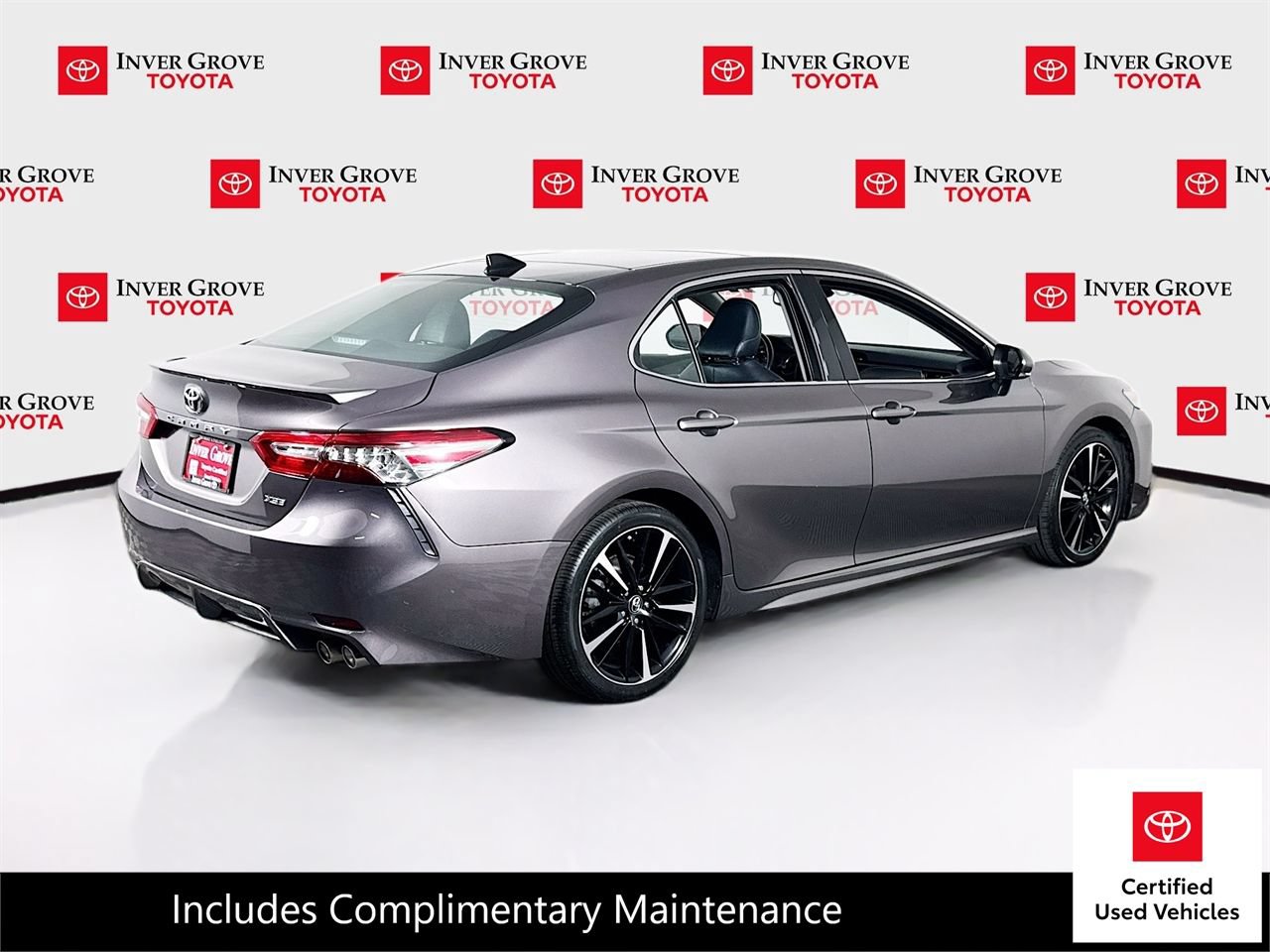Used 2019 Toyota Camry XSE FWD image 5